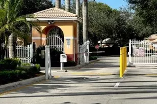 2140 SW 87th Way, Miramar, FL 33025 - Photo 3