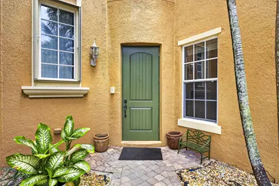 742 Cresta Circle, West Palm Beach, FL 33413 - Photo 3