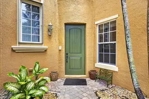 742 Cresta Cir, West Palm Beach, FL 33413 - Photo 3