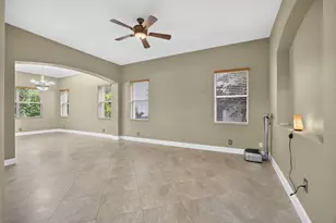 742 Cresta Cir, West Palm Beach, FL 33413 - Photo 7