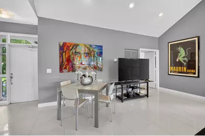 19271 Sabal Lake Drive, Boca Raton, FL 33434 - Photo 13
