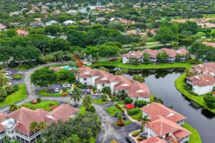19271 Sabal Lake Dr, Boca Raton, FL 33434 - Photo 3