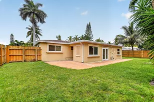 2250 NE 4th Ct, Boca Raton, FL 33431 - Photo 37
