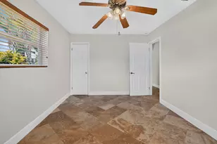 2250 NE 4th Ct, Boca Raton, FL 33431 - Photo 25