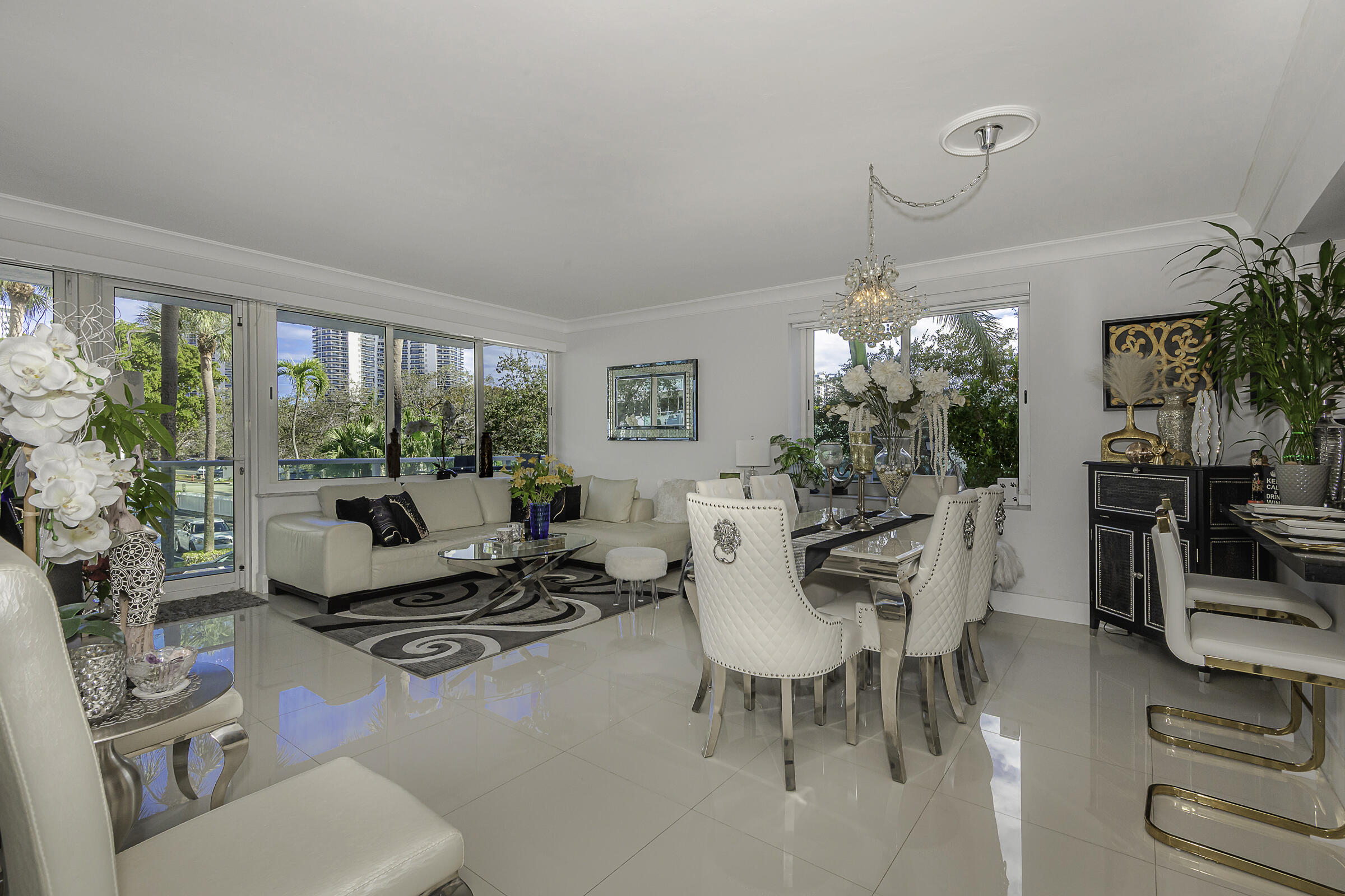 3233 NE 34th St #215 - 3233 NE 34th St #215, Fort Lauderdale, FL 33308 Luxury Property | Jose Angel Pina