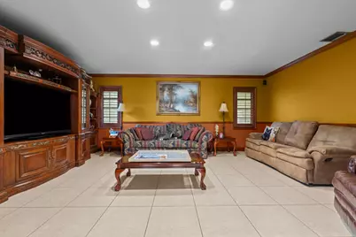 10010 NW 135th Street, Hialeah, FL 33018 - Photo 17