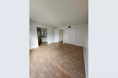3345 Lucerne Park Drive #3345, Greenacres, FL 33467 - Photo 9
