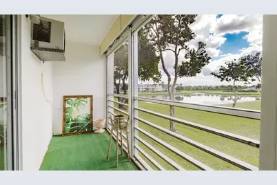 272 Preston Way, Boca Raton, FL 33434 - Photo 9