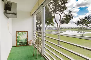 272 Preston Way, Boca Raton, FL 33434 - Photo 9