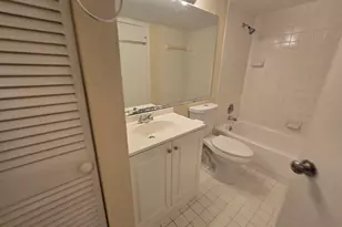 13106 Glenmoor Dr, West Palm Beach, FL 33409 - Photo 11
