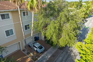 1705 NE 11th St, Fort Lauderdale, FL 33304 - Photo 37