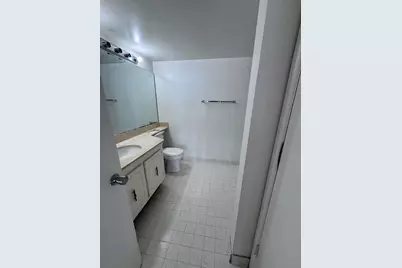 600 NE 36th Street #1112, Miami, FL 33137 - Photo 25