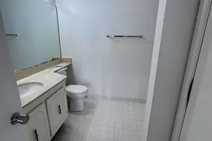 600 NE 36th St, Miami, FL 33137 - Photo 25