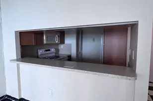 600 NE 36th St, Miami, FL 33137 - Photo 13