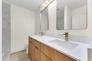 2701 N 34th Ave, Hollywood, FL 33021 - Photo 9