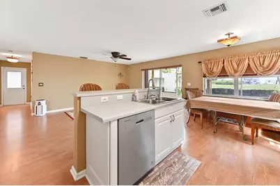 6205 Lansdowne Circle, Boynton Beach, FL 33472 - Photo 11