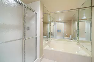 27 Stratford Ln W, Boynton Beach, FL 33436 - Photo 23