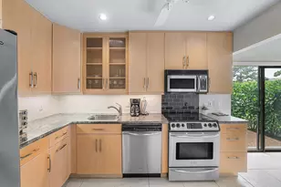 27 Stratford Ln W, Boynton Beach, FL 33436 - Photo 7