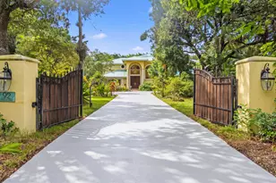 92 Squire Dr, Wellington, FL 33414 - Photo 1