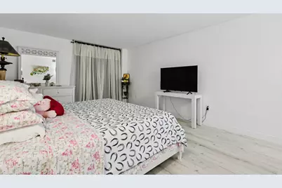 2800 N 46th Avenue #A404, Hollywood, FL 33021 - Photo 23