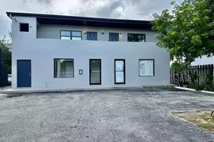 1337 NE 4th Ave, Fort Lauderdale, FL 33304 - Photo 1
