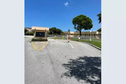 480 Executive Center Drive #3H, West Palm Beach, FL 33401 - Photo 35
