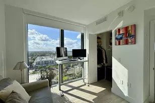 121 NE 34th St, Miami, FL 33137 - Photo 17