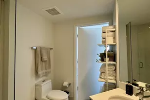 121 NE 34th St, Miami, FL 33137 - Photo 19