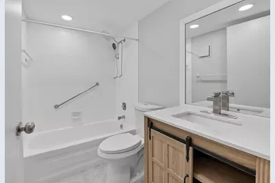 68 Normandy B, Delray Beach, FL 33484 - Photo 13