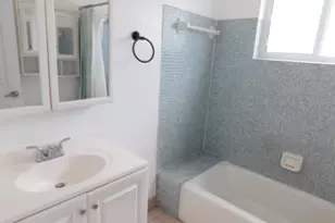 825 NE 6th St, Fort Lauderdale, FL 33304 - Photo 13