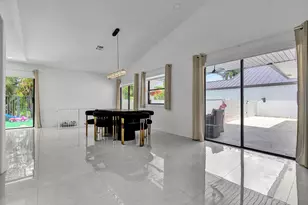 21641 Sutters Ln, Boca Raton, FL 33428 - Photo 11