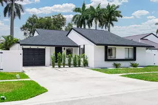 21641 Sutters Ln, Boca Raton, FL 33428 - Photo 3