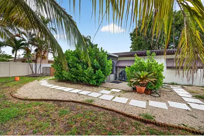 4031 NE 15th Avenue, Oakland Park, FL 33334 - Photo 37