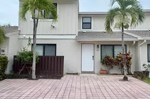 5325 Tennis Ln, Delray Beach, FL 33484 - Photo 1