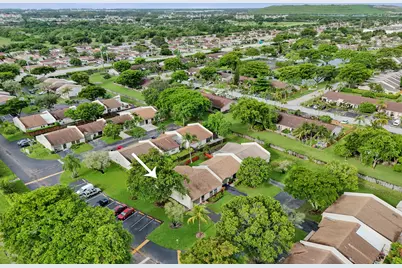 904 NW 51st Street, Deerfield Beach, FL 33064 - Photo 57