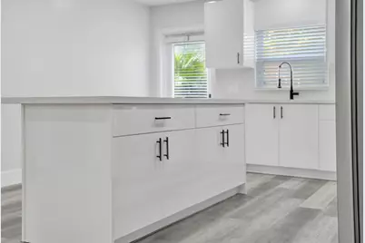 904 NW 51st Street, Deerfield Beach, FL 33064 - Photo 15