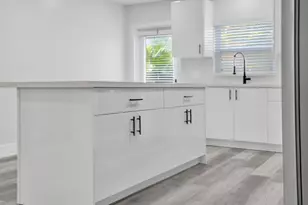 904 NW 51st St, Deerfield Beach, FL 33064 - Photo 15