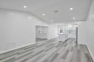 904 NW 51st St, Deerfield Beach, FL 33064 - Photo 13