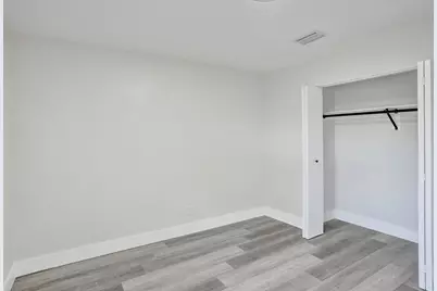 904 NW 51st Street, Deerfield Beach, FL 33064 - Photo 37