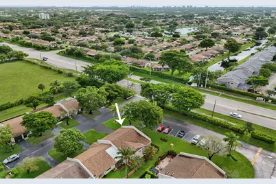 904 NW 51st Street, Deerfield Beach, FL 33064 - Photo 59