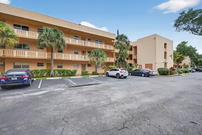8400 Lagos De Campo Boulevard #303, Tamarac, FL 33321 - Photo 1
