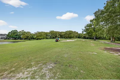 8400 Lagos De Campo Boulevard #303, Tamarac, FL 33321 - Photo 11