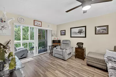 8400 Lagos De Campo Boulevard #303, Tamarac, FL 33321 - Photo 5