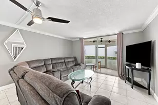 1040 SE 4th Ave, Deerfield Beach, FL 33441 - Photo 9
