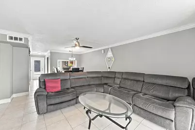 1040 SE 4th Avenue #135, Deerfield Beach, FL 33441 - Photo 11