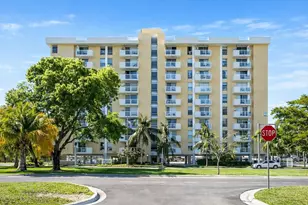 2020 NE 135th St, North Miami, FL 33181 - Photo 1