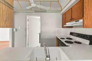 6805 NW 75th Ct, Tamarac, FL 33321 - Photo 11