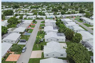 6805 NW 75th Court, Tamarac, FL 33321 - Photo 25