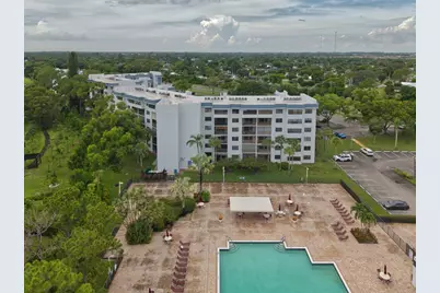 4640 Lucerne Lakes Boulevard W #404, Lake Worth, FL 33467 - Photo 25