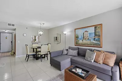 4640 Lucerne Lakes Boulevard W #404, Lake Worth, FL 33467 - Photo 11